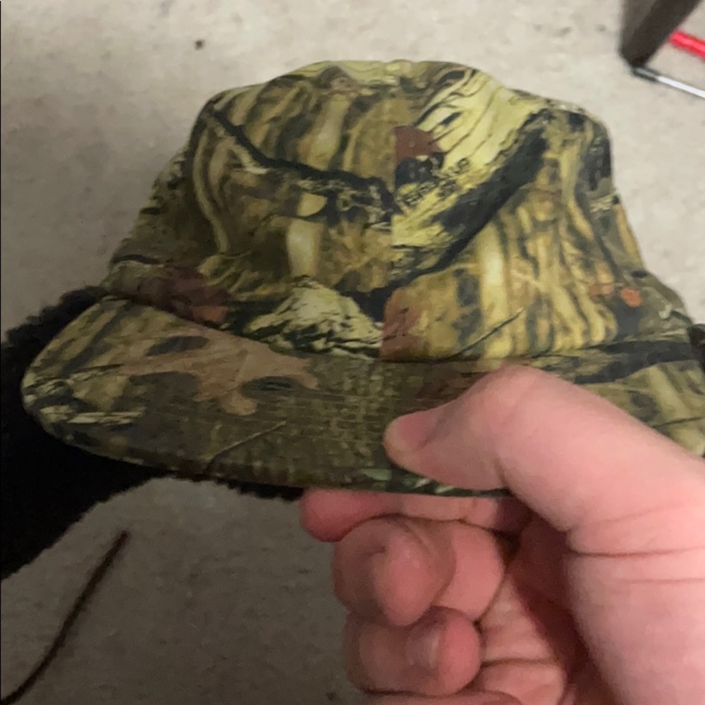 Missy oak ear flap camo hat